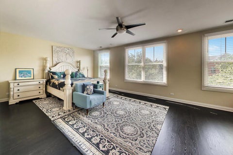 Tiny photo for 1850 Admiral Court, Glenview, IL 60026 (MLS # 12673287)
