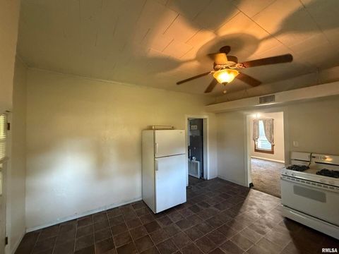 Tiny photo for 806 Rodd Street, Carterville, IL 62959 (MLS # QC4268634)