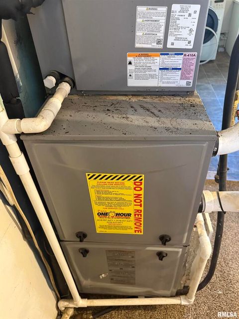 Tiny photo for 806 Rodd Street, Carterville, IL 62959 (MLS # QC4268634)