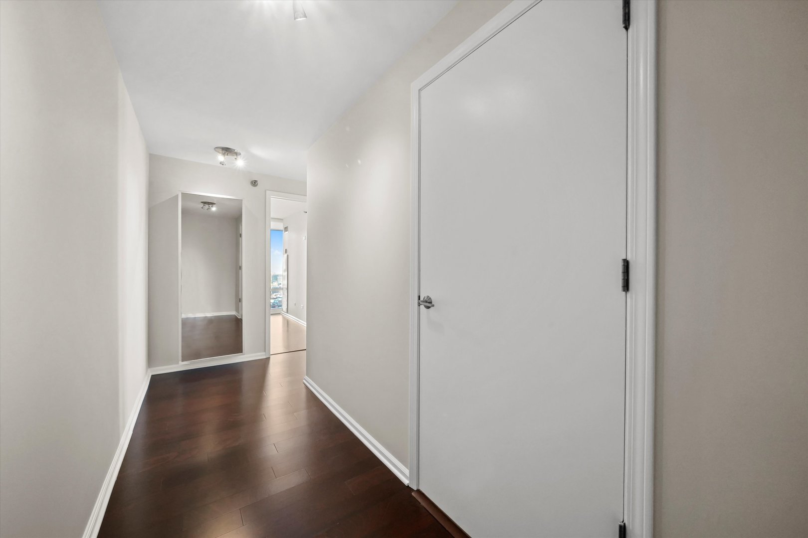 345 N La Salle Drive 2901