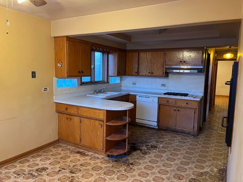 Tiny photo for 6142 W Barry Avenue, Chicago, IL 60634 (MLS # 12551776)