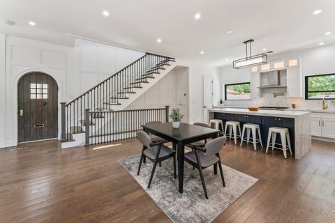 Tiny photo for 5944 N Knox Avenue, Chicago, IL 60646 (MLS # 12467231)