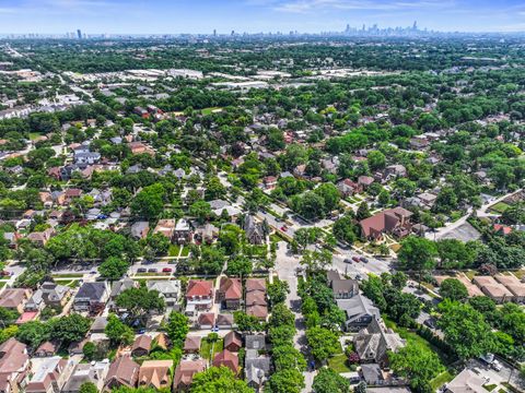 Tiny photo for 5944 N Knox Avenue, Chicago, IL 60646 (MLS # 12467231)