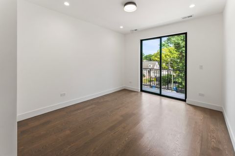 Tiny photo for 5944 N Knox Avenue, Chicago, IL 60646 (MLS # 12467231)