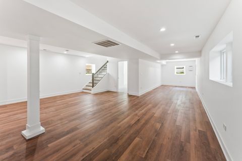 Tiny photo for 5944 N Knox Avenue, Chicago, IL 60646 (MLS # 12467231)