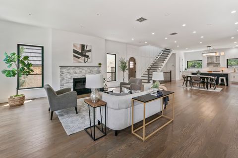 Tiny photo for 5944 N Knox Avenue, Chicago, IL 60646 (MLS # 12467231)