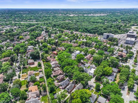 Tiny photo for 5944 N Knox Avenue, Chicago, IL 60646 (MLS # 12467231)