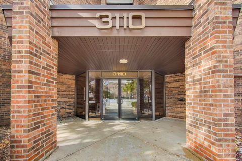 Tiny photo for 3110 Pheasant Creek Drive #104, Northbrook, IL 60062 (MLS # 12515299)