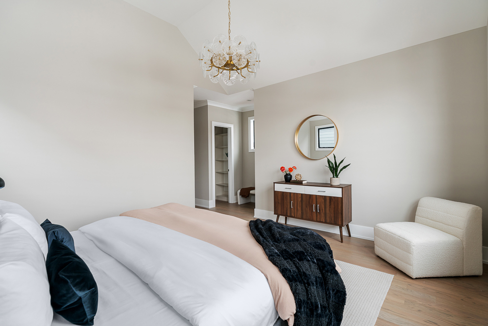 Chicago, Illinois 60622, United States, 6 Bedrooms Bedrooms, ,5 BathroomsBathrooms,Residential,Active,254160