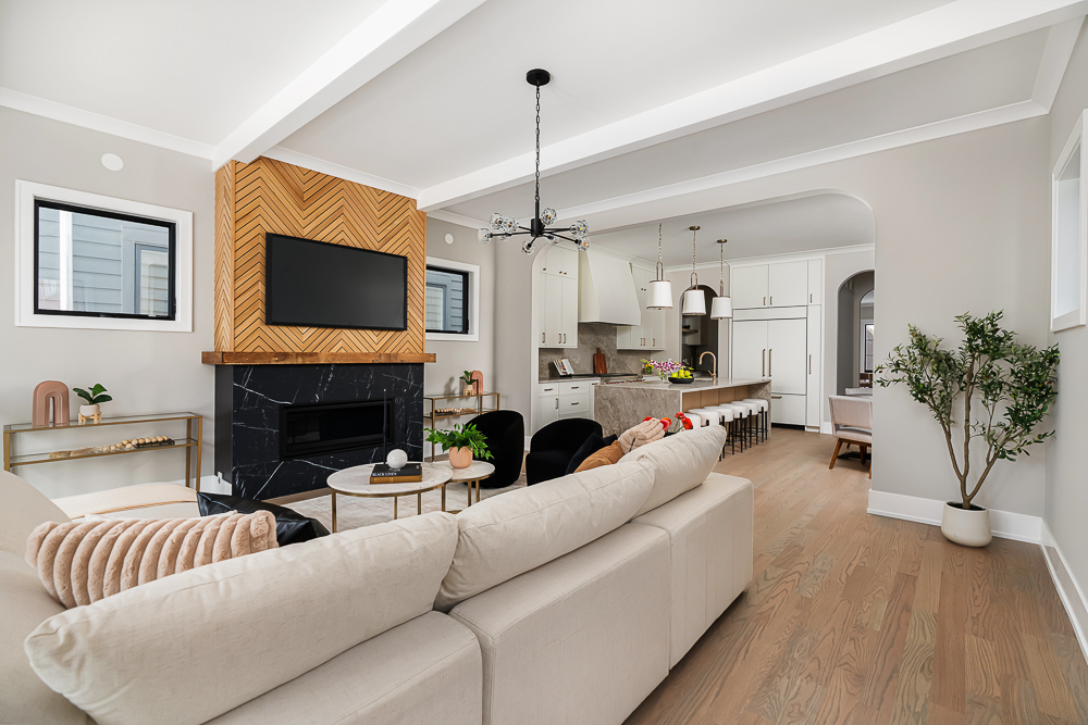 Chicago, Illinois 60622, United States, 6 Bedrooms Bedrooms, ,5 BathroomsBathrooms,Residential,Active,254160