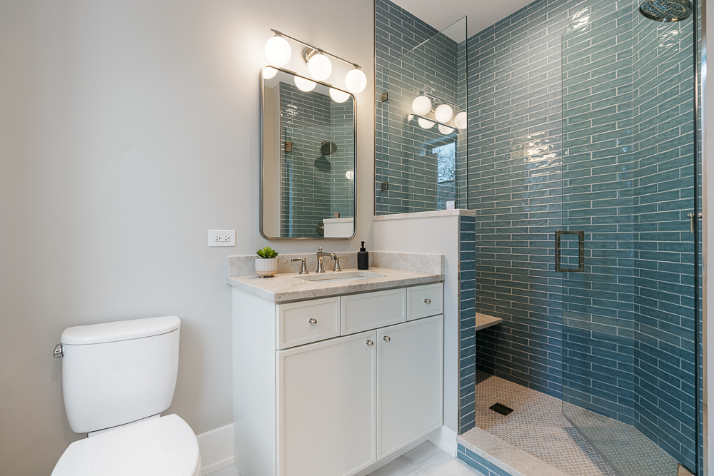 Chicago, Illinois 60622, United States, 6 Bedrooms Bedrooms, ,5 BathroomsBathrooms,Residential,Active,254160