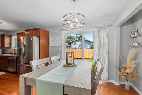 Tiny photo for 15001 Park Avenue, Oak Forest, IL 60452 (MLS # 12460141)