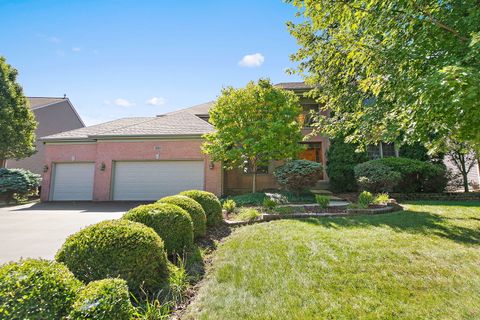 Tiny photo for 2021 Brindlewood Lane, Algonquin, IL 60102 (MLS # 12465001)