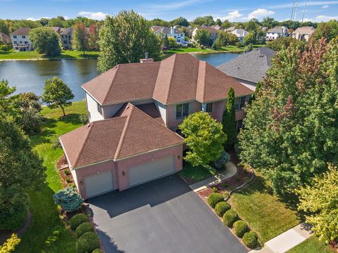 Photo of 2021 Brindlewood Lane, Algonquin, IL 60102 (MLS # 12465001) Photo of 2021 Brindlewood Lane, Algonquin, IL 60102 (MLS # 12465001)
