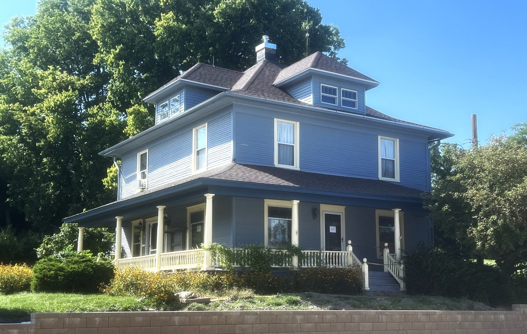 606 N Cody Road