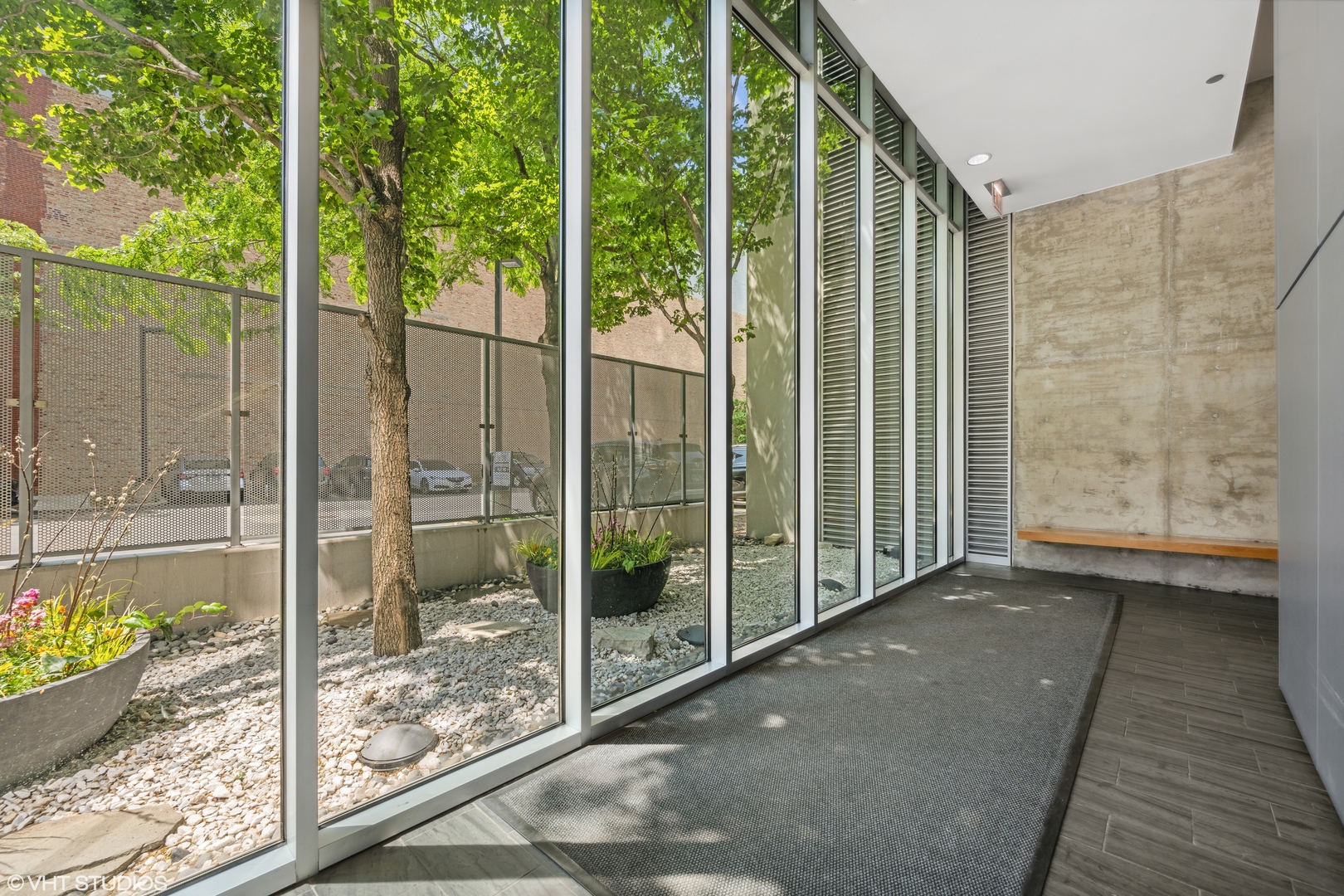 1720 S Michigan Avenue 405