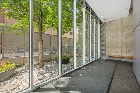 Tiny photo for 1720 S Michigan Avenue #405, Chicago, IL 60616 (MLS # 12573168)