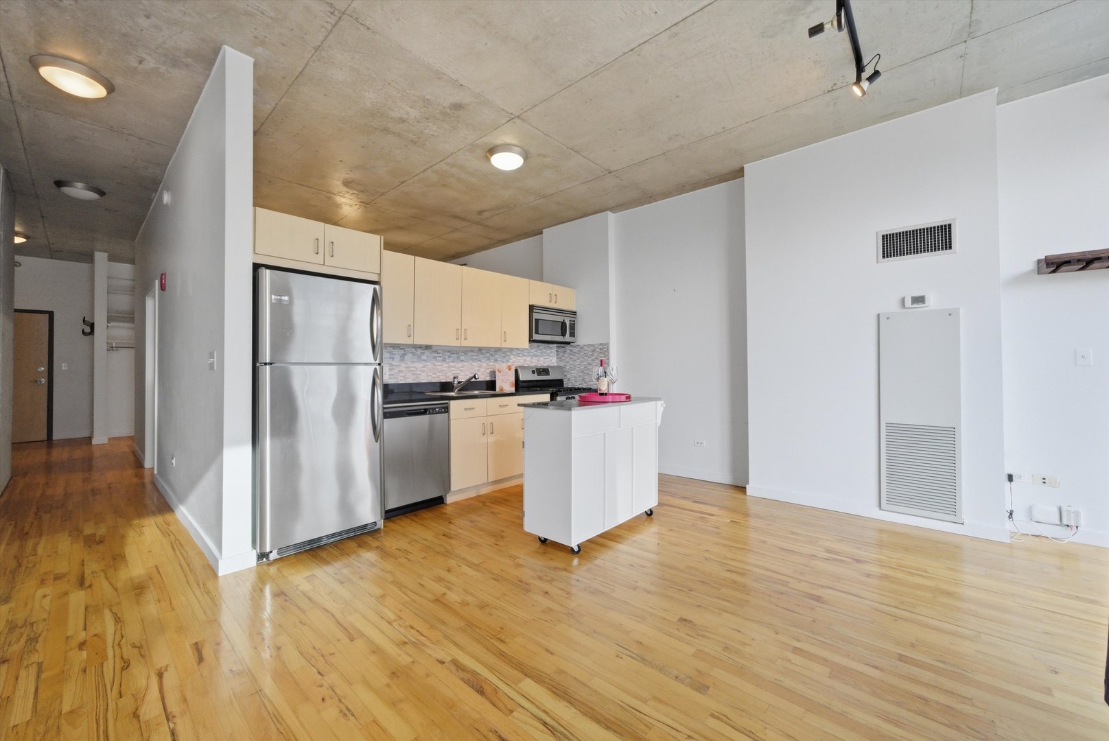 1720 S Michigan Avenue 405