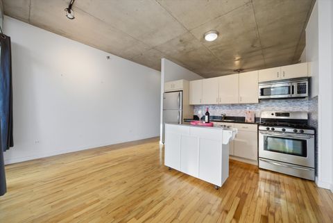 Tiny photo for 1720 S Michigan Avenue #405, Chicago, IL 60616 (MLS # 12573168)