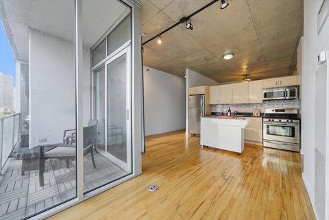 Tiny photo for 1720 S Michigan Avenue #405, Chicago, IL 60616 (MLS # 12573168)