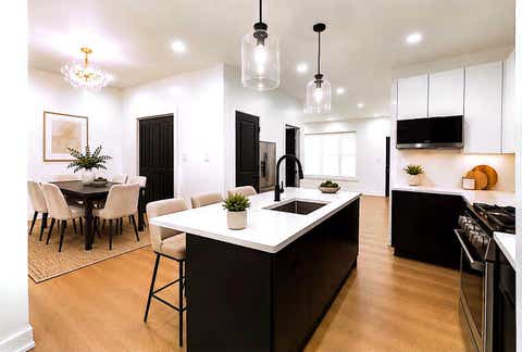 Tiny photo for 4346 W Gladys Avenue, Chicago, IL 60624 (MLS # 12720383)