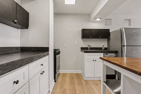 Tiny photo for 20 N Tower Road #4C, Oak Brook, IL 60523 (MLS # 12597443)