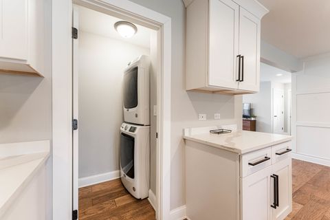 Tiny photo for 15050 Holiday Court, Orland Park, IL 60462 (MLS # 12652326)