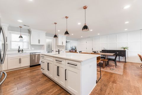Tiny photo for 15050 Holiday Court, Orland Park, IL 60462 (MLS # 12652326)