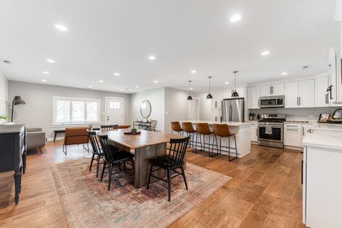 Tiny photo for 15050 Holiday Court, Orland Park, IL 60462 (MLS # 12652326)