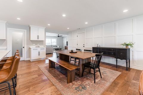 Tiny photo for 15050 Holiday Court, Orland Park, IL 60462 (MLS # 12652326)