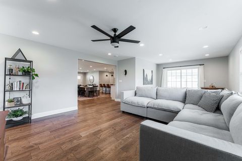 Tiny photo for 15050 Holiday Court, Orland Park, IL 60462 (MLS # 12652326)