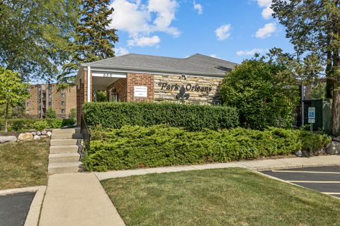 Tiny photo for 540 Biesterfield Road #309, Elk Grove Village, IL 60007 (MLS # 12475927)