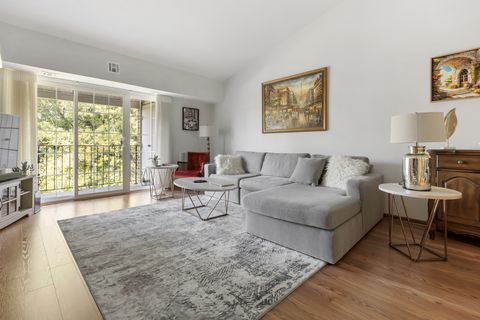 Tiny photo for 540 Biesterfield Road #309, Elk Grove Village, IL 60007 (MLS # 12475927)