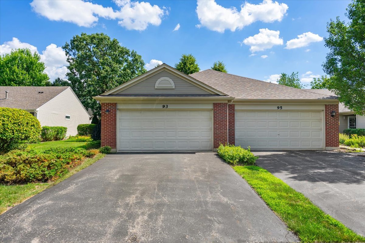 93 W Essington Drive 93