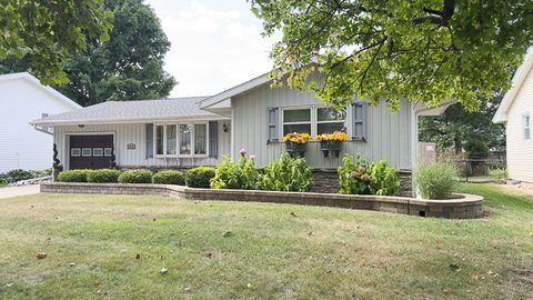 Tiny photo for 1316 Rutledge Road, Bloomington, IL 61704 (MLS # 12470088)