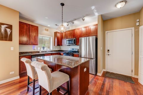 Tiny photo for 817 E 41st Street #2A, Chicago, IL 60653 (MLS # 12506807)