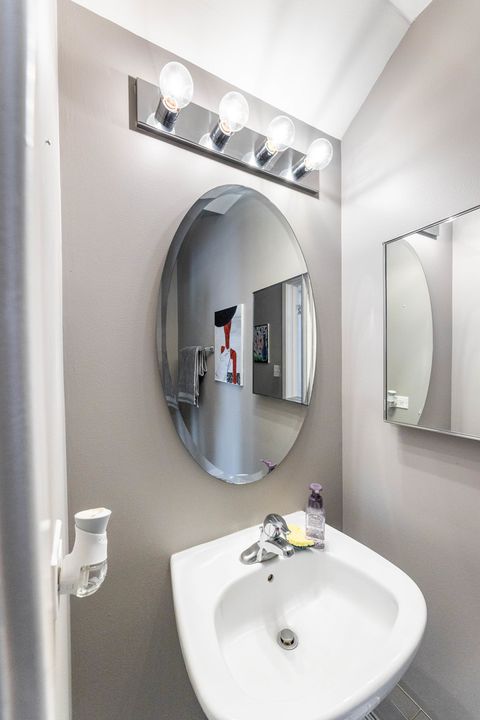 Tiny photo for 817 E 41st Street #2A, Chicago, IL 60653 (MLS # 12506807)