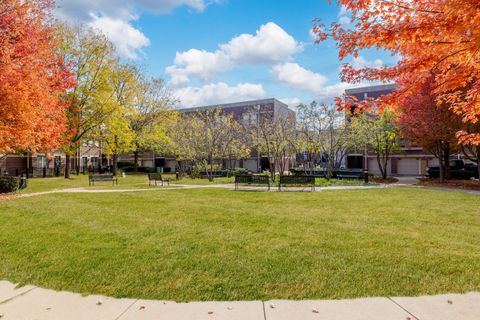 Tiny photo for 817 E 41st Street #2A, Chicago, IL 60653 (MLS # 12506807)
