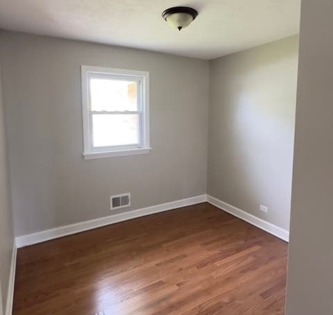 Tiny photo for 9405 S 76th Court, Hickory Hills, IL 60457 (MLS # 12645773)