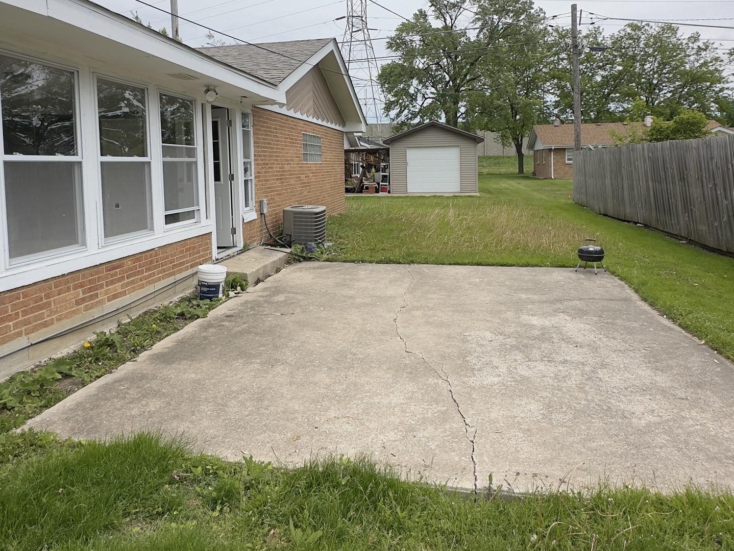 9405 S 76th Court