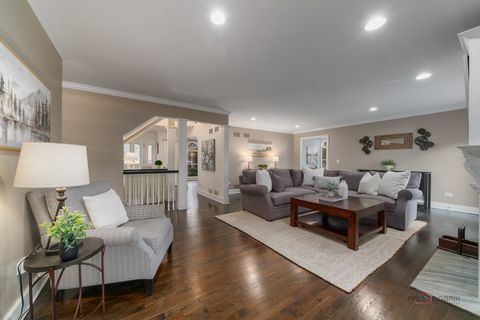 Tiny photo for 15393 W Oak Spring Road, Libertyville, IL 60048 (MLS # 12515465)