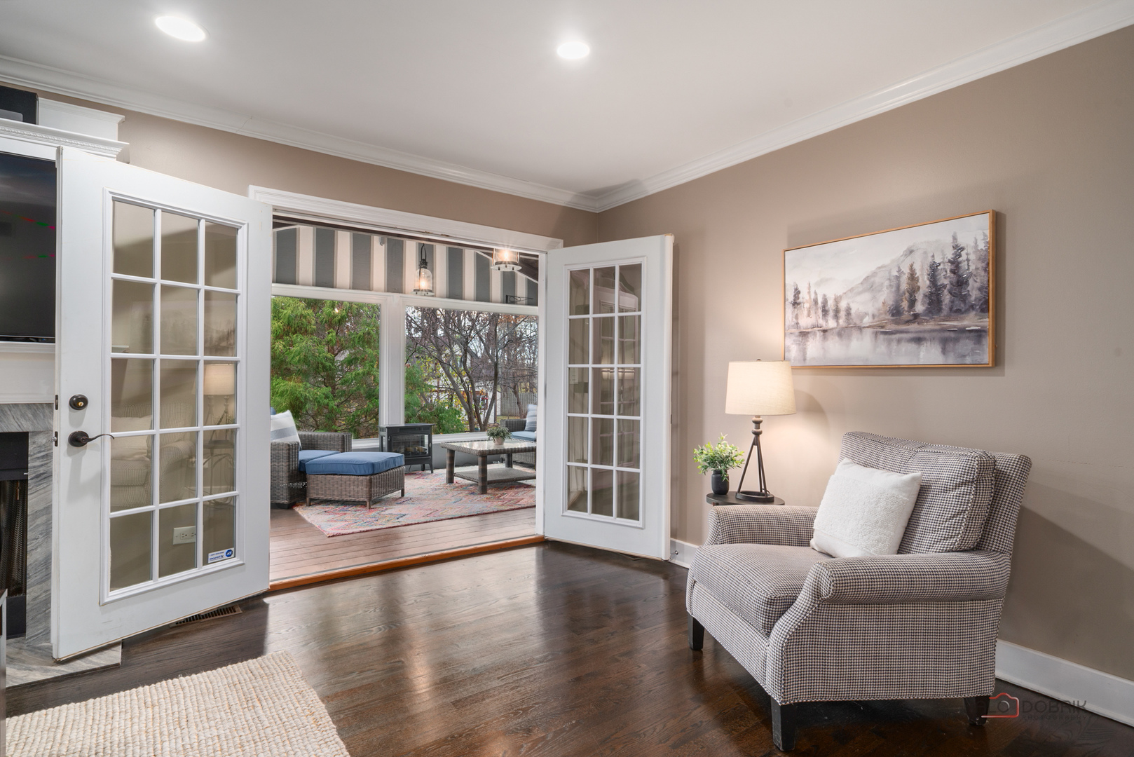 Libertyville, Illinois 60048, United States, 4 Bedrooms Bedrooms, ,3 BathroomsBathrooms,Residential,Active,243990