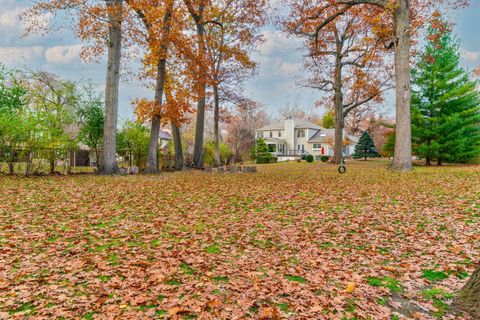 Tiny photo for 15393 W Oak Spring Road, Libertyville, IL 60048 (MLS # 12515465)