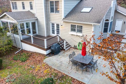 Tiny photo for 15393 W Oak Spring Road, Libertyville, IL 60048 (MLS # 12515465)