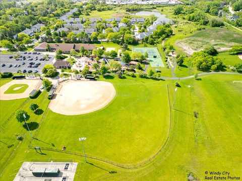 Tiny photo for 125 Chestnut Hills Circle, Burr Ridge, IL 60527 (MLS # 12609203)