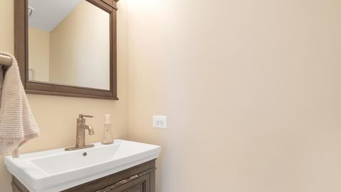 Tiny photo for 125 Chestnut Hills Circle, Burr Ridge, IL 60527 (MLS # 12609203)