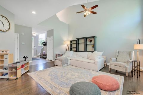 Tiny photo for 125 Chestnut Hills Circle, Burr Ridge, IL 60527 (MLS # 12609203)