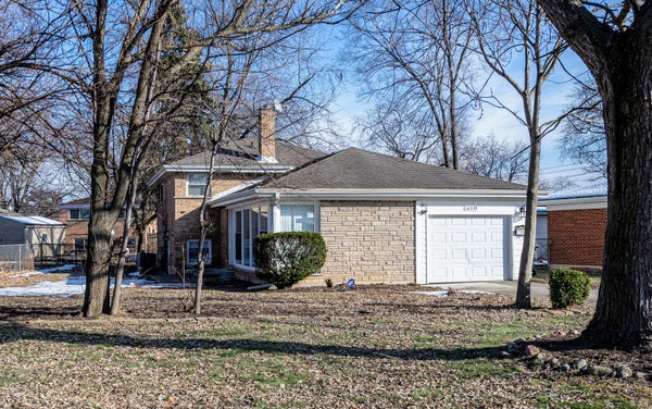 16039 MARIAN DR, SOUTH HOLLAND, IL 60473 - Image cccd1dfd7c21d26e880409d306a77490/2976315471