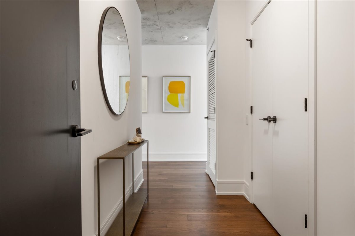 234 W Polk Street 3708