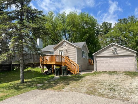 Photo of 31750 N Darrell Road, Lakemoor, IL 60051 (MLS # 12671934)